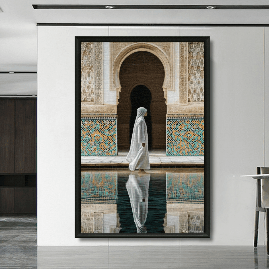 Tableau femme voilée riad marocain zellij architecture